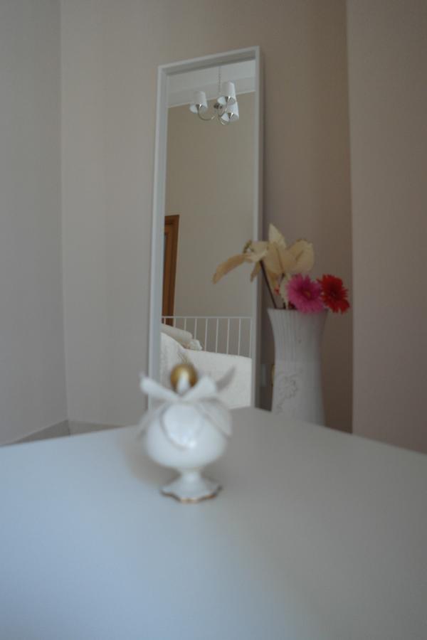 A Due Passi Da Dante Bed & Breakfast Napoli Exterior foto