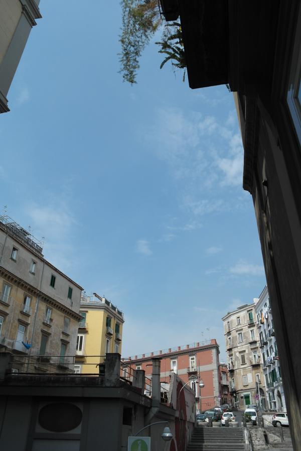 A Due Passi Da Dante Bed & Breakfast Napoli Exterior foto