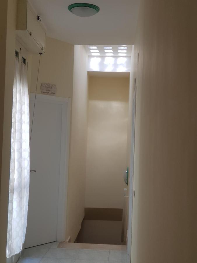 A Due Passi Da Dante Bed & Breakfast Napoli Exterior foto